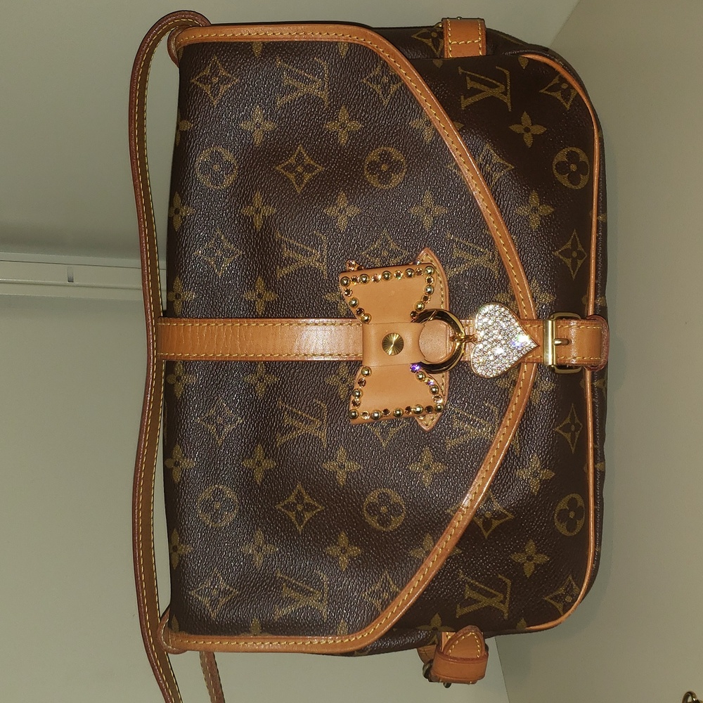 Authentic Louis Vuitton Saumur 30 Monogram Bag